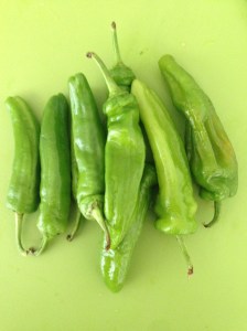 Friggitelli ou friarelli, seja como for, essa é a pimenta doce daqui.