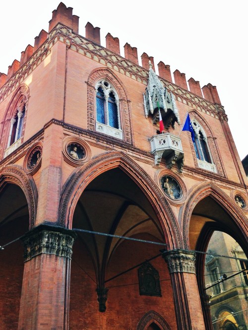Palazzo Della Mercanzia - Bologna
