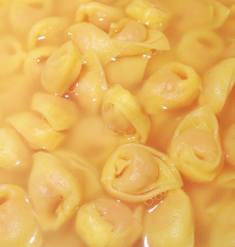 Tortellini in brodo e... Feliz Natal!