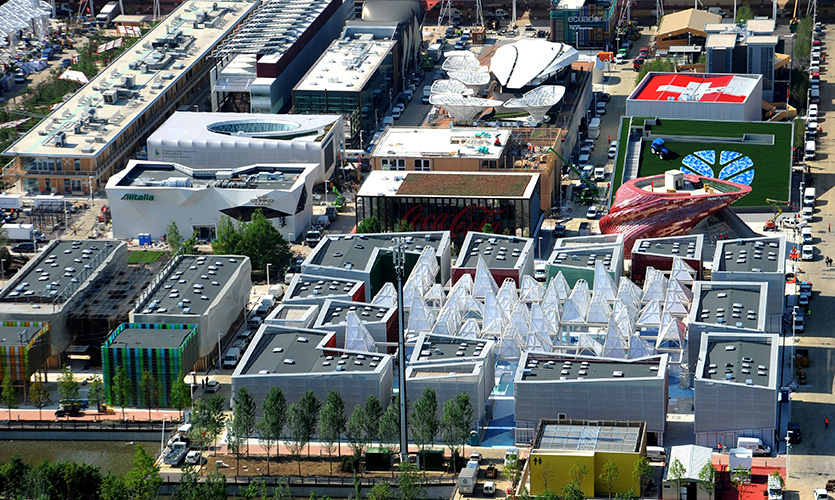 Um tiquinho da EXPO do alto (Fonte: http://www.expo2015.org/)